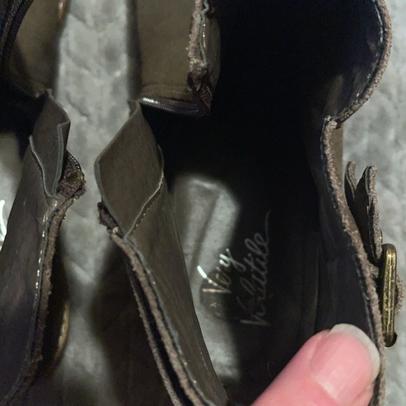 Very Volatile Square Toe Suede Booties. Zipper Sides w Double Strap Buckles. 8.5 - Picture 10 of 10